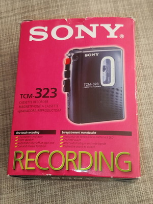 Sony TCM-323 касетофон