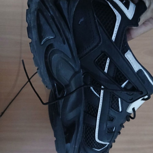 Guess men's shoes like new, black, size 44