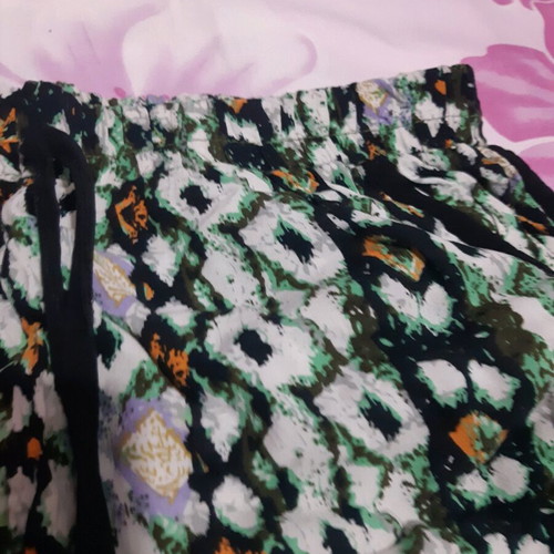 Boho airy short shorts like new, size S, black and green