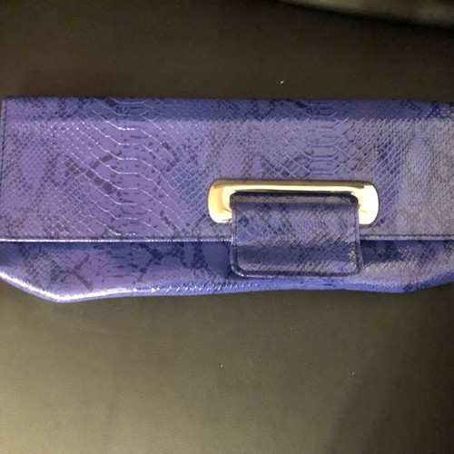 Purple handbag like new without internal clip