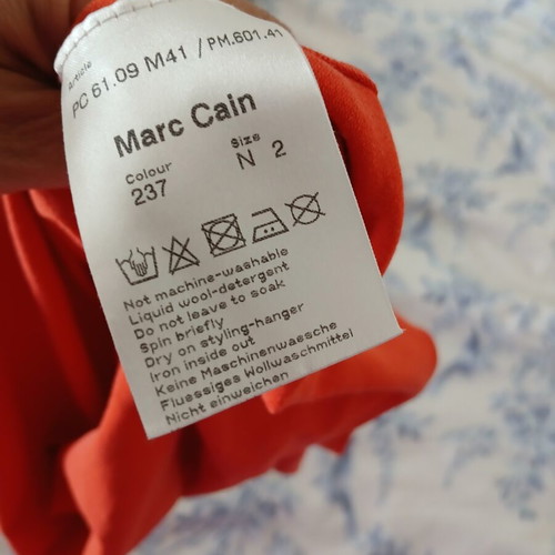 Marccain sleeveless turtleneck top used, red, size M