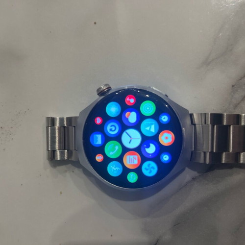 Smartwatch like new, compatible with iPhone and Android