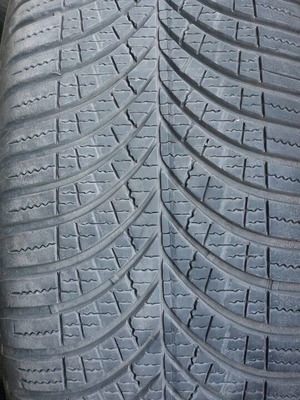 Goodyear Vector 4Seasons tires used 235/55R17 for SUV