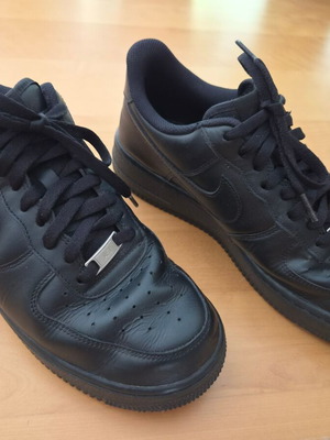 Αθλητικά παπούτσια Nike Air Force 1 νούμερο 43, μαύρα