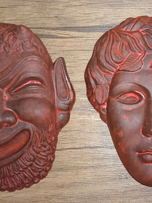 Ceramic masks set of 4 like new