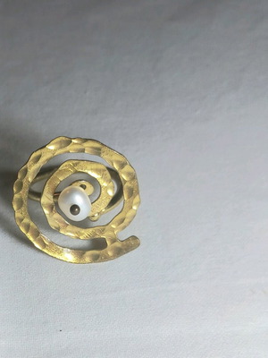 Gold-plated ring with pearl new