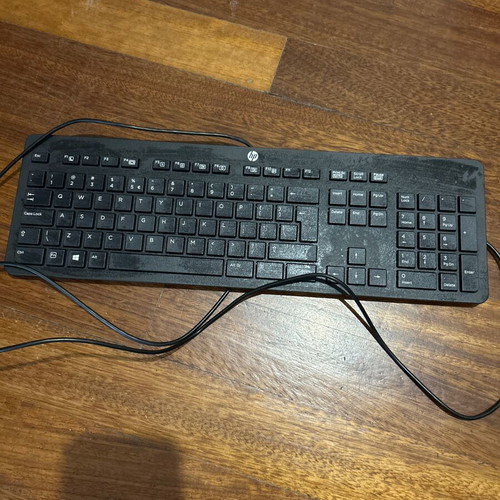 HP keyboard and speakers set like new