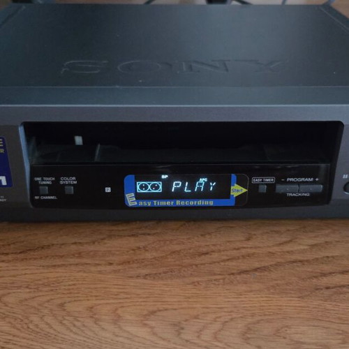 Sony SLV-ED1 VCR VHS player used, includes AV cable