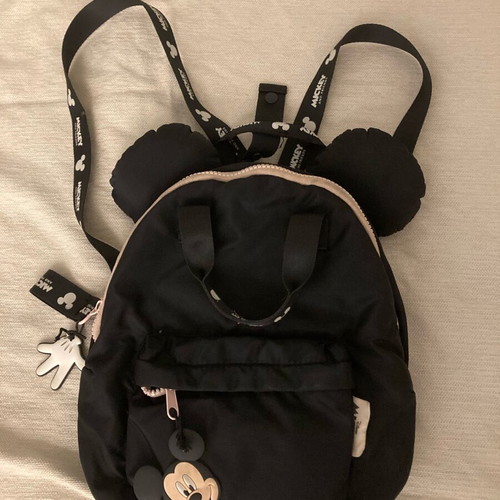 Disney Zara backpack like new, black