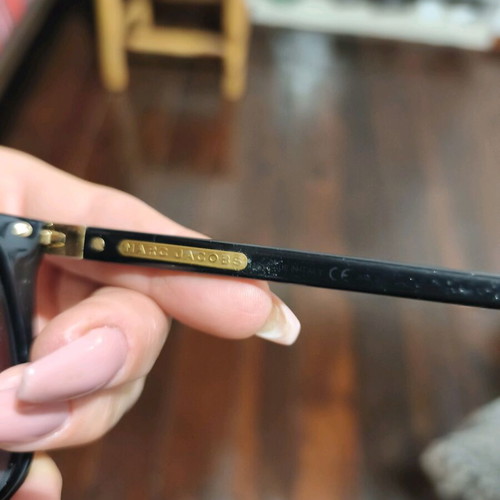 Marc Jacobs sunglasses black like new with some marks
