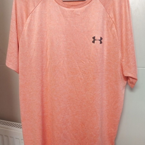 Under Armour αθλητικό T shirt σαν καινούργιο, μέγεθος M, κόκκινο πορτοκαλί