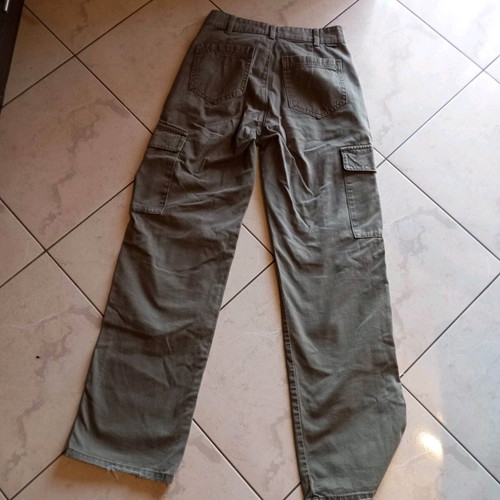 Cargo khaki pants Pull & Bear like new, size XS