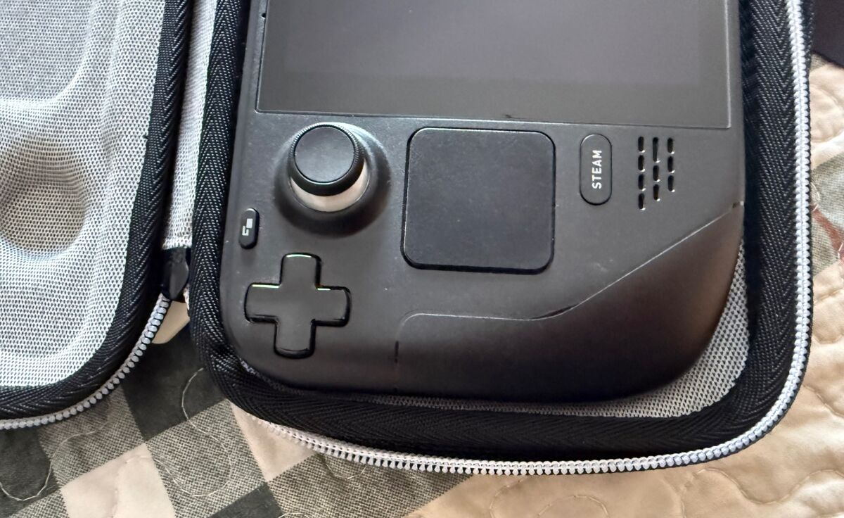 Steam Deck LCD 1TB handheld console… - € 445,00 - Vendora.cy