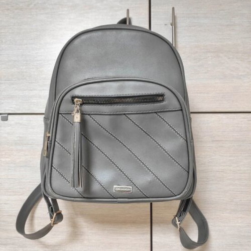 Alexi Andriotti backpack used, roomy with 3 compartments, gray