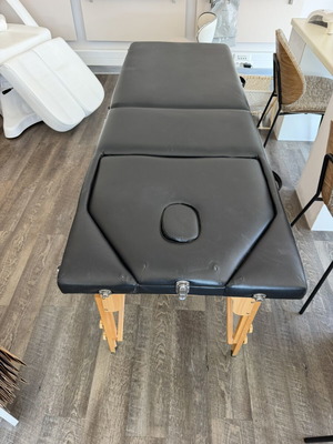 Quirumed folding wooden massage bed, 185x60 cm