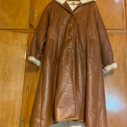 Leather coat with fur lining and hood like new, beige, size L