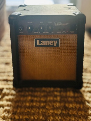 Ενισχυτής ακουστικών οργάνων Laney LA-10 μεταχειρισμένος με είσοδο AUX IN