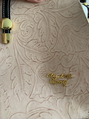 Elizabeth George handbag like new, powder pink