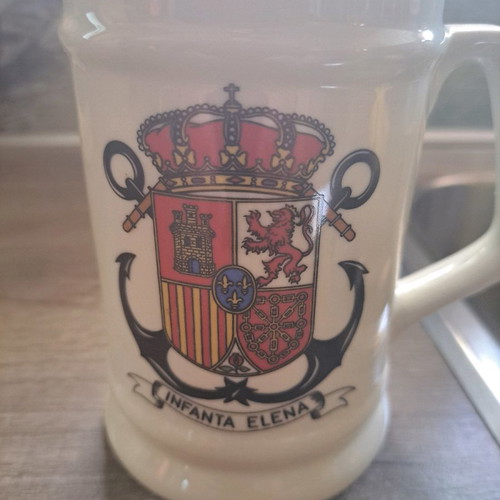 Porcelain large Infanta Elena mug new