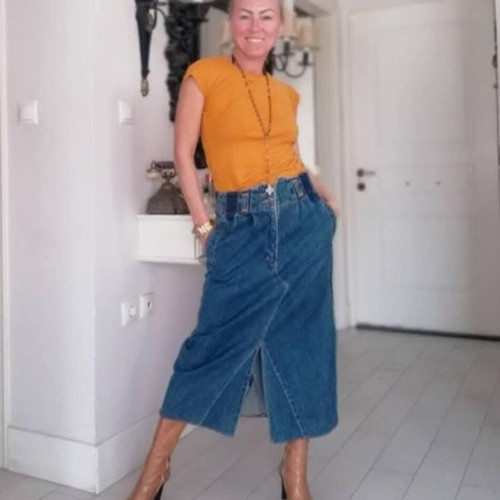 Vintage denim long skirt size 38 like new, blue