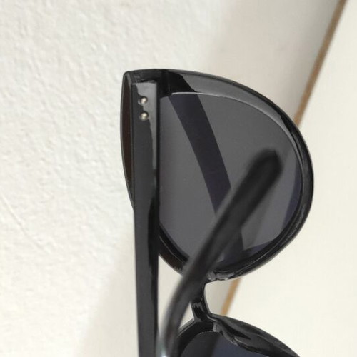 Cat Eye Sunglasses like new, black