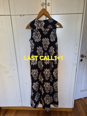 Maxi floral dress Urban new, one size, back shirring