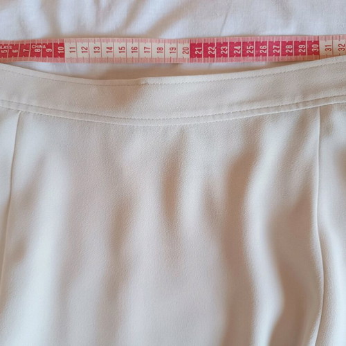 Midi crepe skirt ivory like new, size S