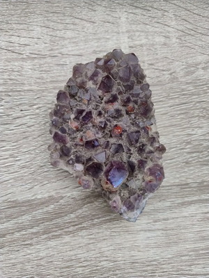 Raw amethyst piece like new