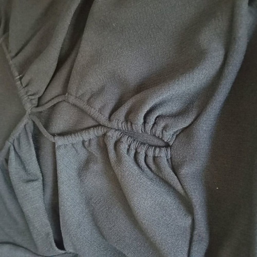 Black dress H&M like new, worn twice