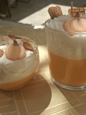 Fall soy candle new with sweet cinnamon scent