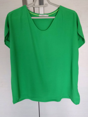 Women's green summer blouse like new size M