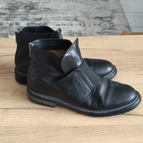 Leather ankle boots used, size 41, black