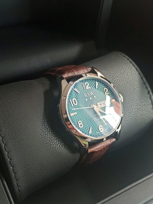 RSW La Neuveville automatic watch new, 12 diamonds, green dial