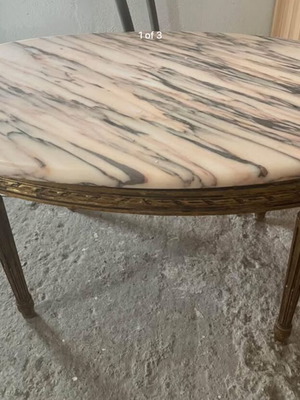 Antique table with marble top like new, medium size