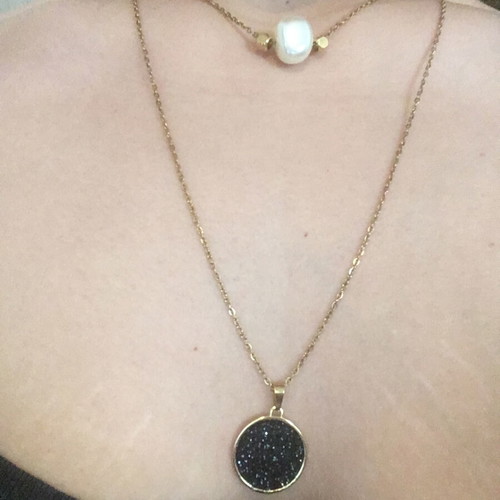 Double necklace like new, black and gold faux with pearly detail