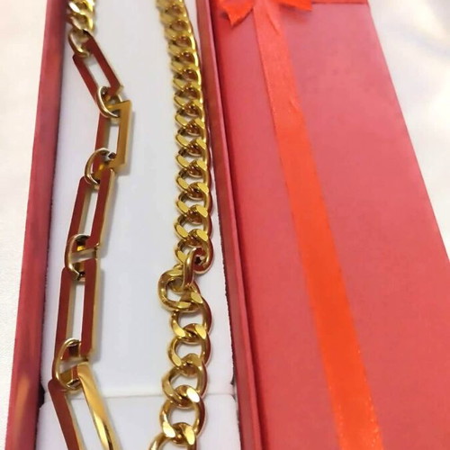 Geometric stainless steel chain new, gold color