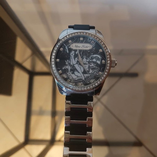 Marc Ecko E14036G1 watch used, unisex, black and silver
