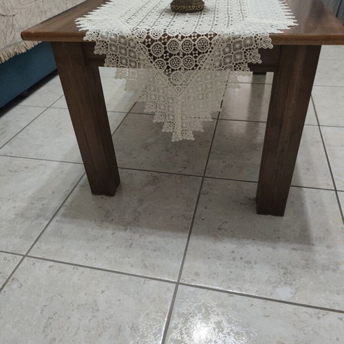 Coffee table set like new with one large and two small tables