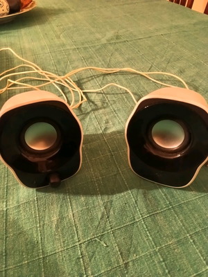 Logitech computer speakers used with volume control