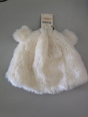 Oysho Faux Fur Hat with Ears size M new, off-white