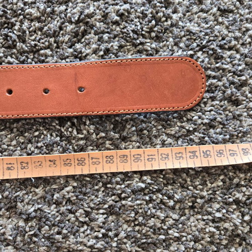 Leather belt like new with duck details brown and gold