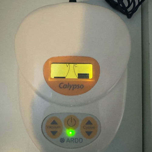 Calypso Ardo breast pump device like new
