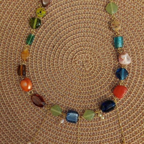 Multicolored necklace impressive new