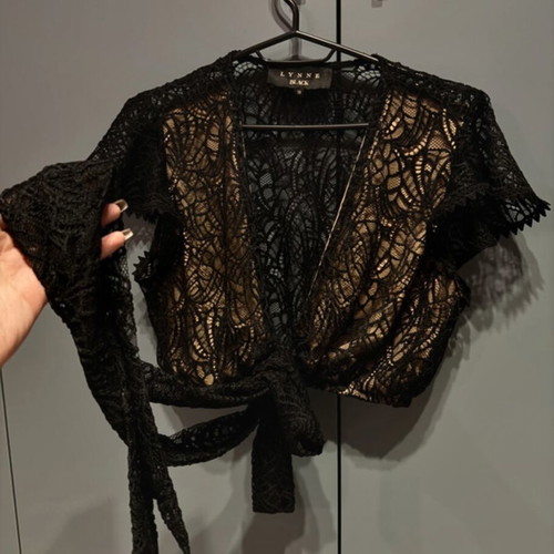 Lynne crop top new with lace tie black and beige size M