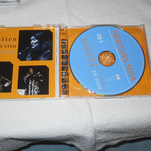 Mercedes Sosa Acústico En Vivo 2xCD album used, Latin