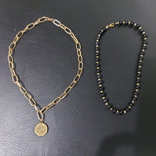 Necklaces new gold color, set of 2 pieces