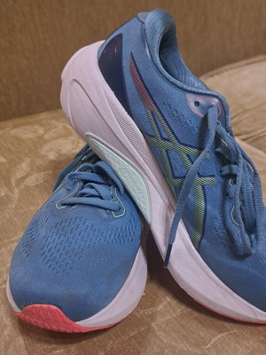 Asics Gel Kayano 30 women's running shoes, turquoise, size 40