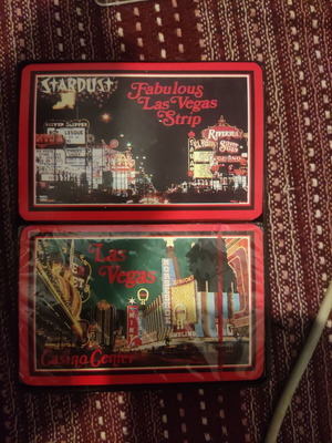 Σετ τράπουλες Las Vegas, μία σφραγισμένη, μία πλήρης