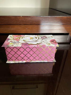 Music box with aromatic soap new