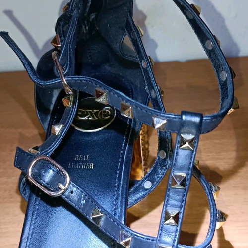 Exe women's black sandals used, size 41